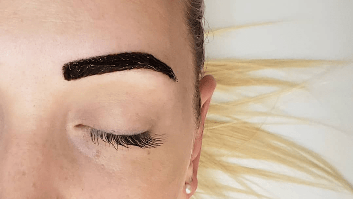 Henna Brows vs Microblading – Which Brow Service Is Better? - Shop Bee Pampered